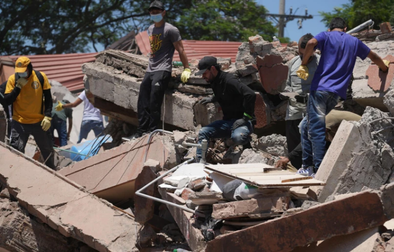 Colombia enfrenta una emergencia nacional tras terremoto que deja cientos de víctimas