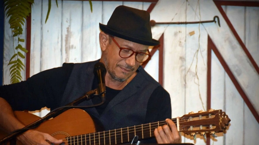 José Antonio Rodríguez regresa a los escenarios con "Como un bolero" en el Teatro Nacional
