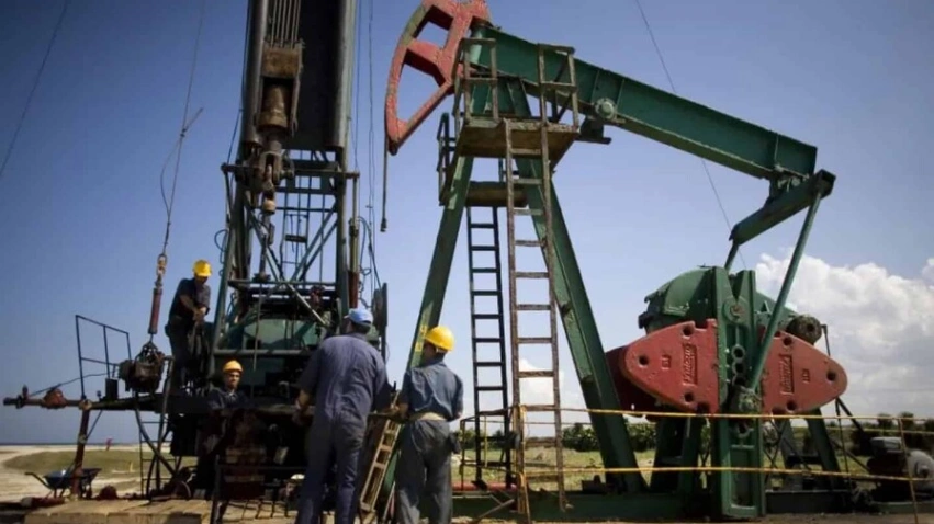 WTI baja a US$81.25 mientras la AIE recorta su pronóstico de consumo para 2026