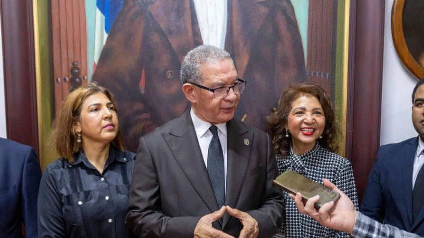 Instituto Duartiano exige explicar salida de nueve diplomáticos cubanos y rechaza presiones externas