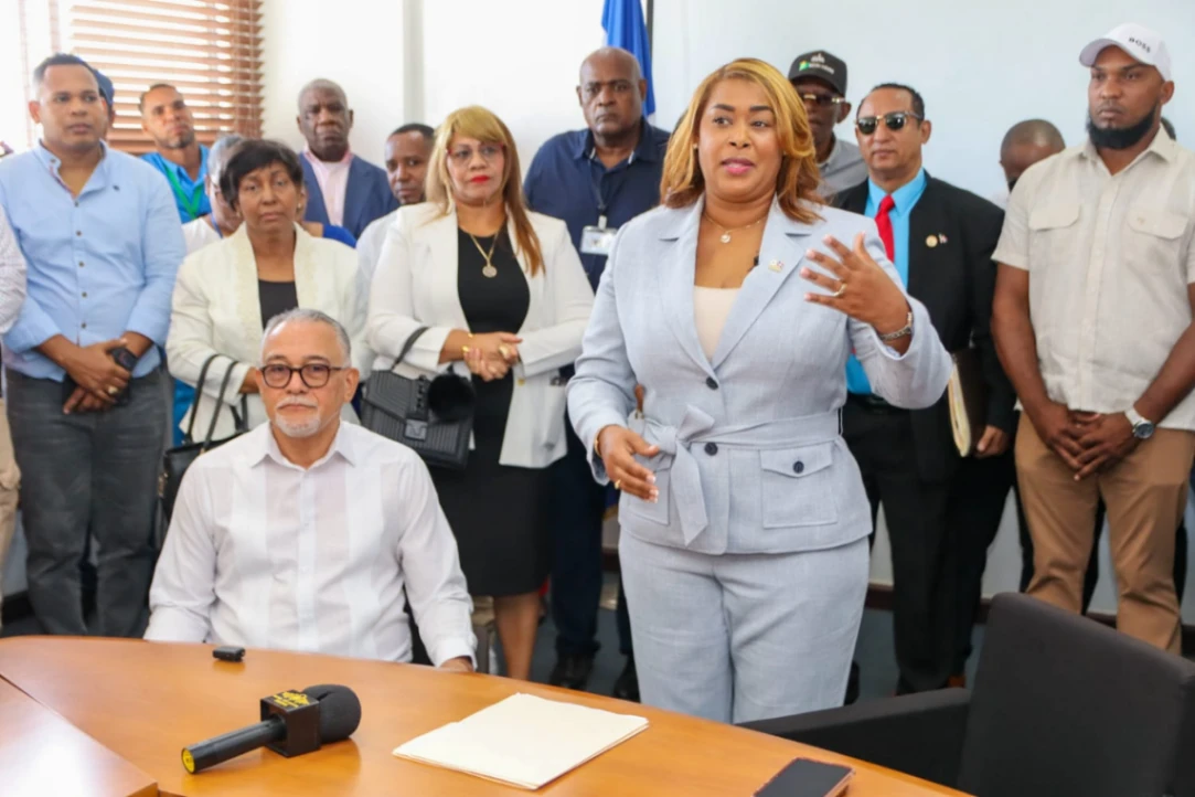Mariana Tavárez de Santos asume la dirección general de MERCADOM