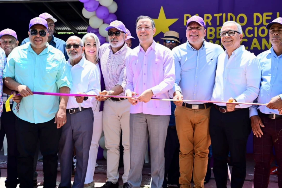 Secretario general del PLD inaugura cuatro locales en Monseñor Nouel y cuestiona al PRM