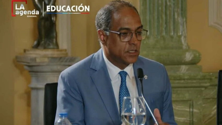 Minerd incorporó a 15,000 estudiantes a colegios privados para garantizarles cupo este año escolar