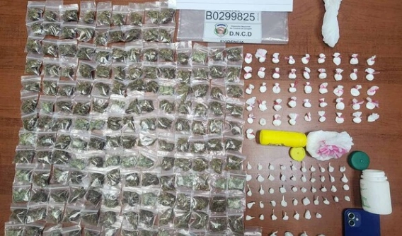 Golpe al microtráfico: 63 detenidos y más de 12 kilos de droga decomisados en Santiago y Puerto Plata