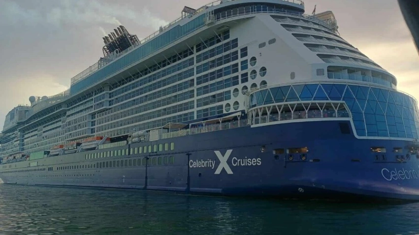 Celebrity Beyond llega a Taíno Bay con más de 3,200 pasajeros