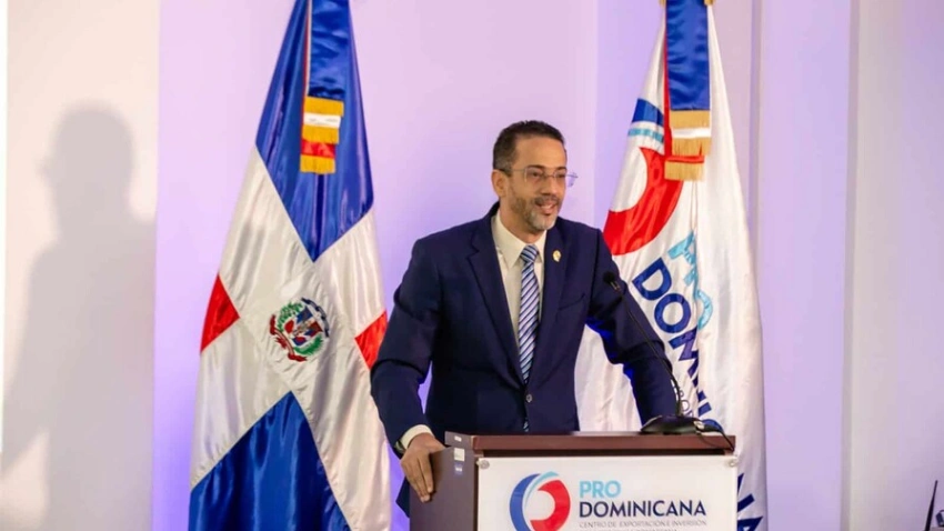 Exportaciones dominicanas rompen récord con US$10,563.2 millones hasta agosto, impulsadas por el oro