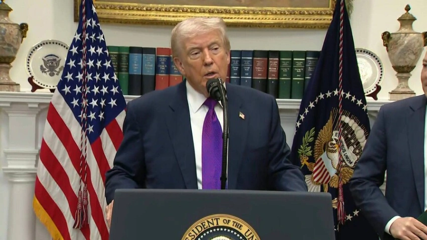 Trump anuncia que creará una "Fuerza de IA" y un "zar" para vigilar la inteligencia artificial en EE.UU.