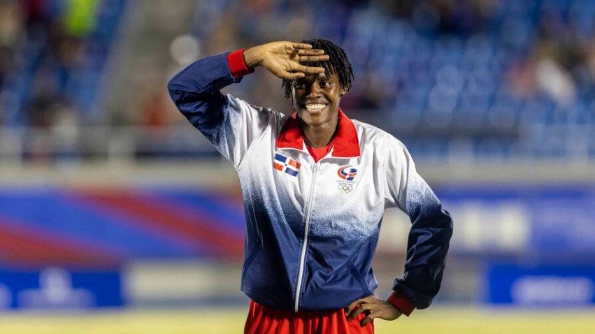 Lo que gana Marileidy Paulino en una carrera equivale a apenas 23 minutos de sueldo de un jugador de la NBA