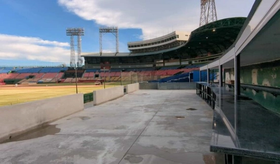 LIDOM remoza el Estadio Quisqueya: nueva zona VIP, bullpen reubicado y arranque el 16 de octubre