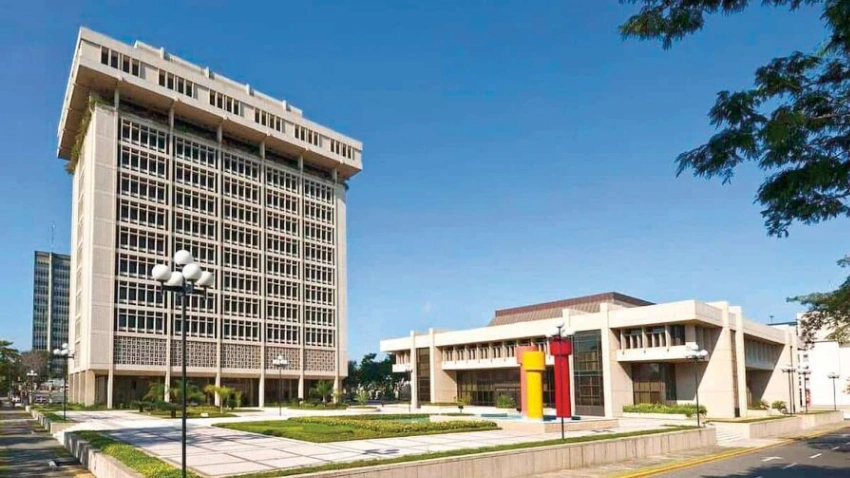 La economía dominicana crece 4.5 % entre enero y agosto, más del doble que en 2025, y supera la proyección para América Latina