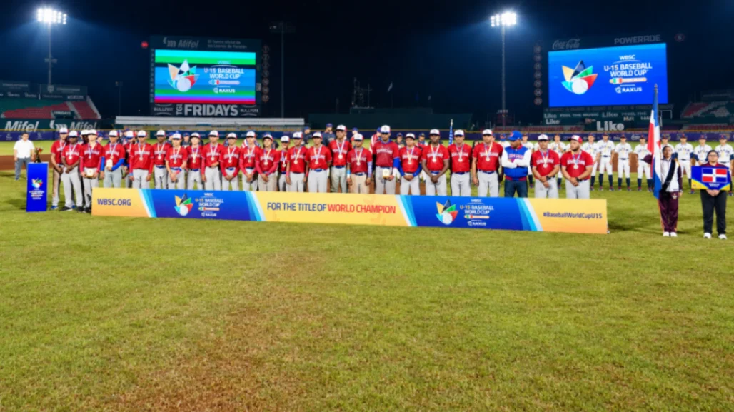 República Dominicana conquista la plata en el Mundial U15 tras caer 5-4 ante Estados Unidos en entradas extras