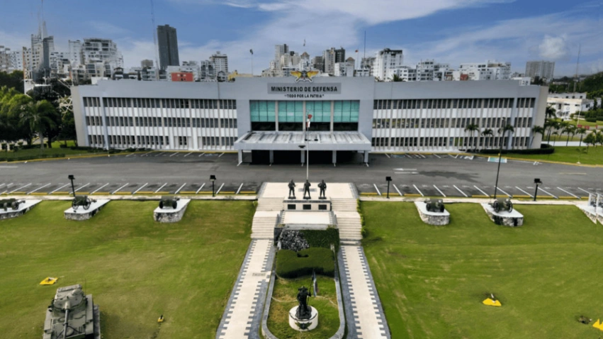 Defensa dice que aún no sabe cómo llegaron a Haití las municiones dominicanas halladas a la banda 400 Mawozo