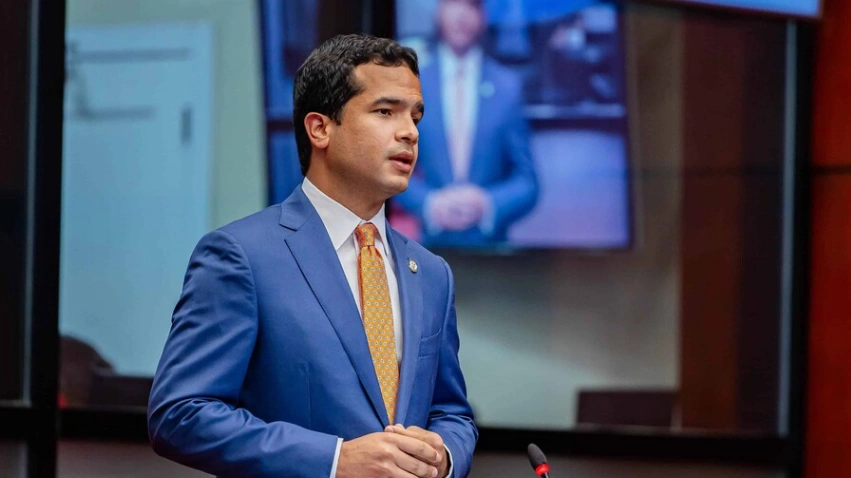 Senador Omar Fernández advierte debilidades en la fiscalización del Congreso y pide una revisión crítica del Presupuesto 2027
