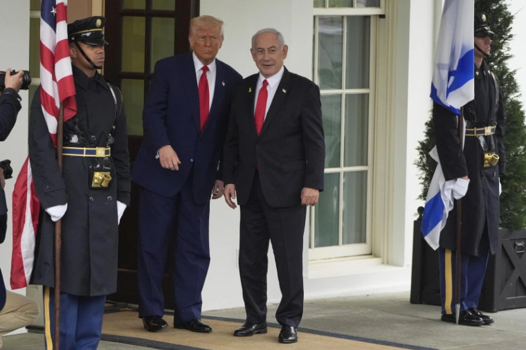 Netanyahu promete a los estadounidenses gasolina más barata si cae el régimen iraní, pero “solo con Trump”