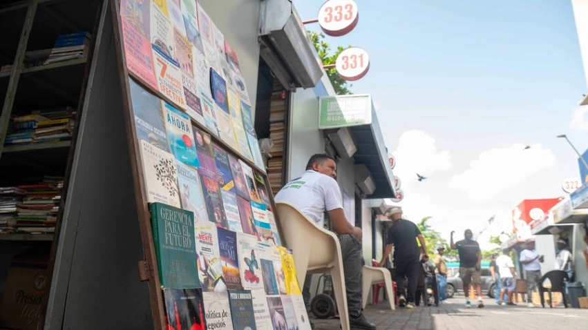 Los libros usados resisten la era digital y siguen siendo la opción de ahorro para miles de familias
