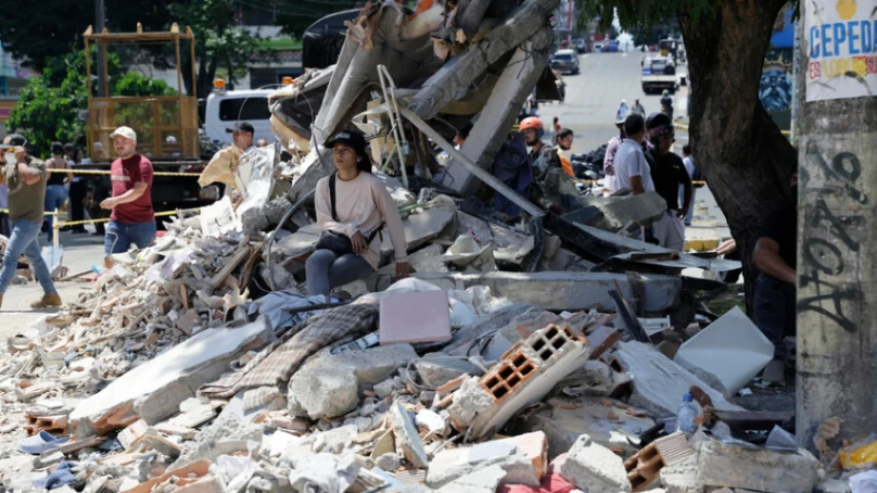 Colombia decreta duelo nacional de tres días mientras la cifra de muertos por el terremoto se acerca a 240
