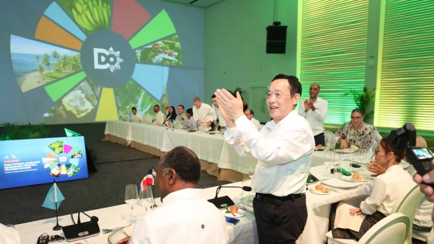 Turismo presenta a la FAO su plan para que los hoteles compren más a productores locales tras la salida de RD del Mapa del Hambre
