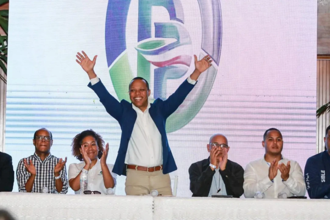 Milton Morrison encabeza el séptimo aniversario de País Posible: ofrenda floral a las 9:00 a. m. y misa de acción de gracias a las 10:00 a. m.