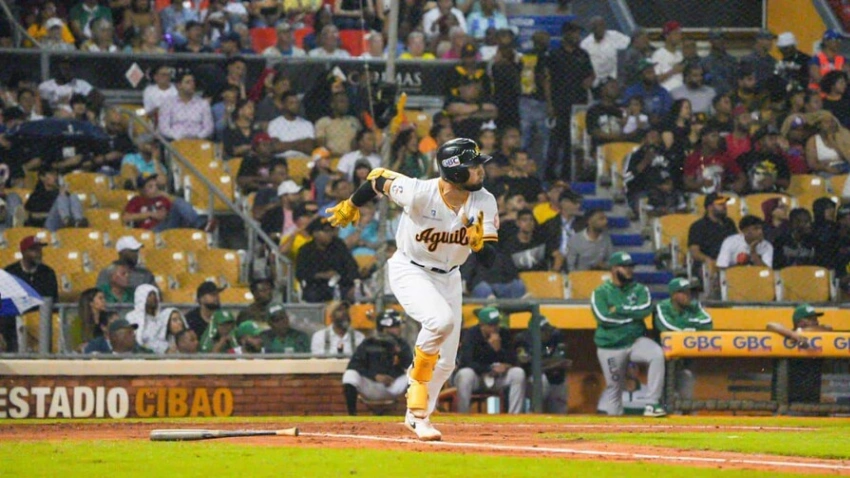 Águilas Cibaeñas vencen 5-2 a las Estrellas en 11 entradas con un solo hit de los Orientales
