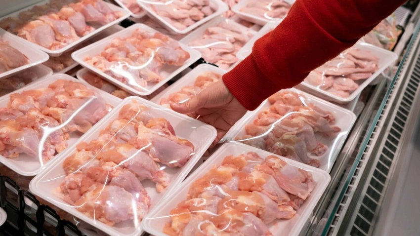 Las importaciones de pollo suben 45 % y los avicultores piden frenar los permisos desde Estados Unidos