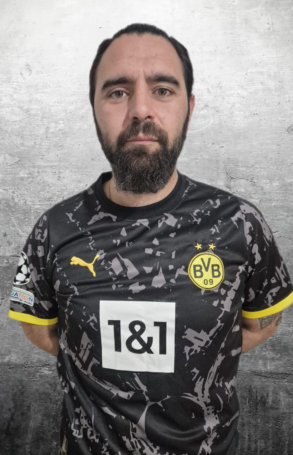 José