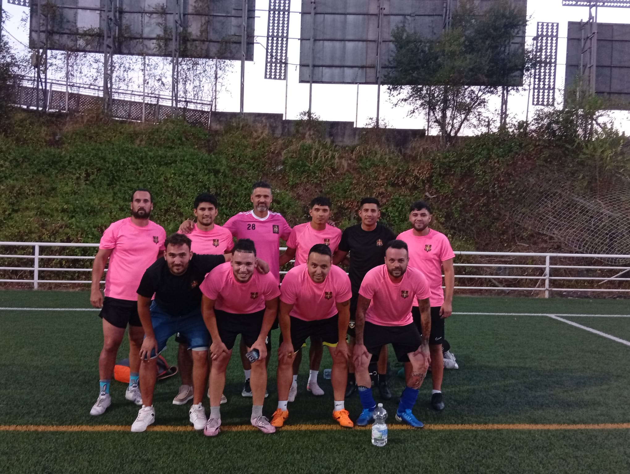 Equipación 2 de THE KING LIONS FC