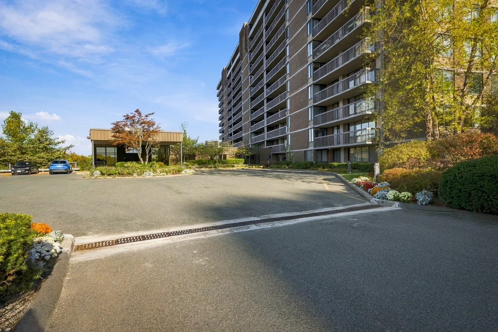 40Village_Unit311_021