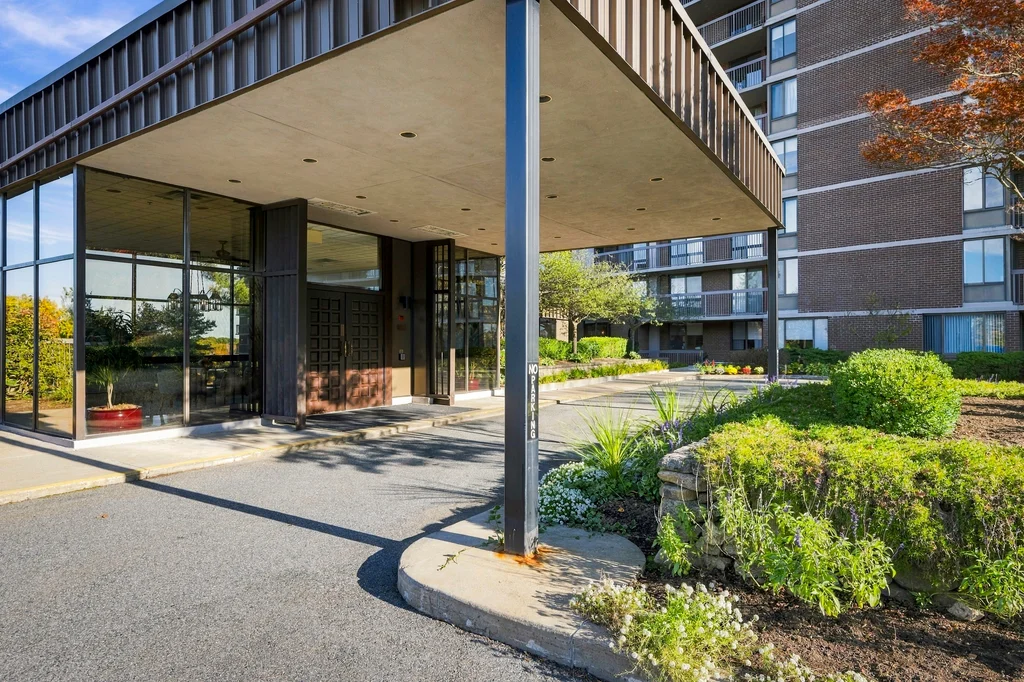 40Village_Unit311_023