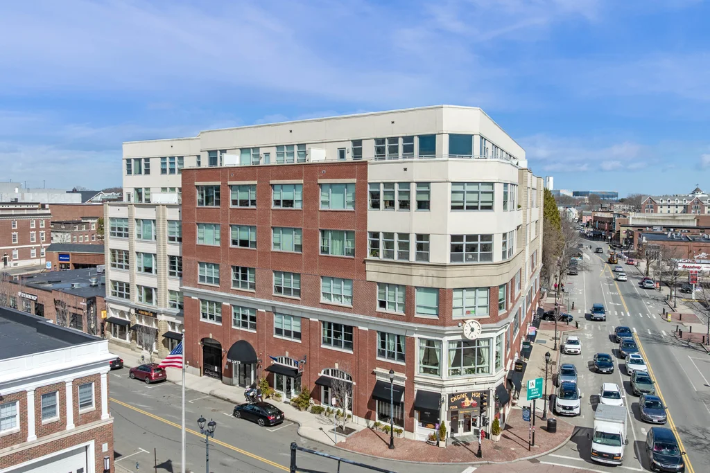 51Lafayette_Unit207_001