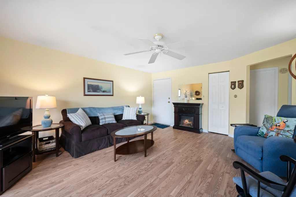 103Farrwood_Unit3_012