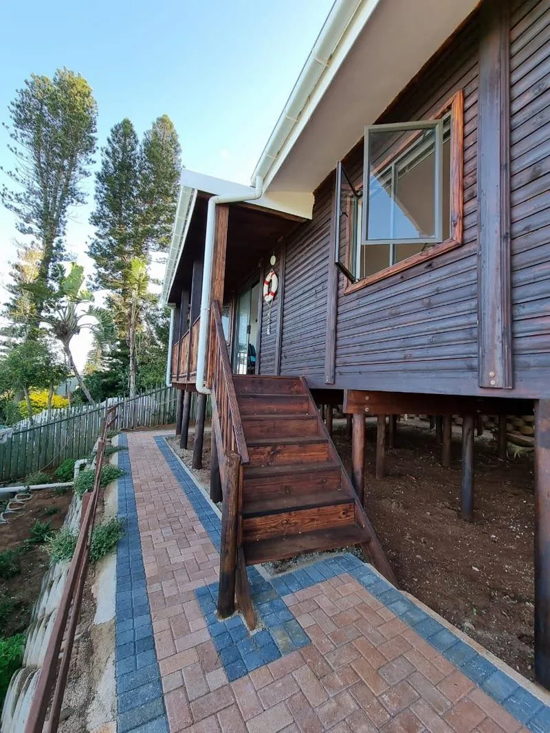 2 Bedroom House in Illovo Beach