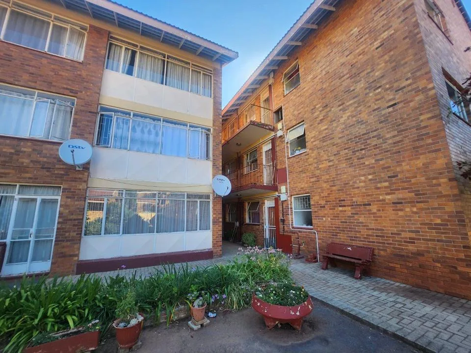 2 Bedroom Apartment / flat for sale in Adamayview