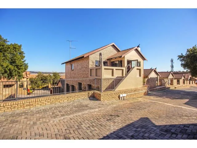 2 Bedroom House to rent in The Wilds