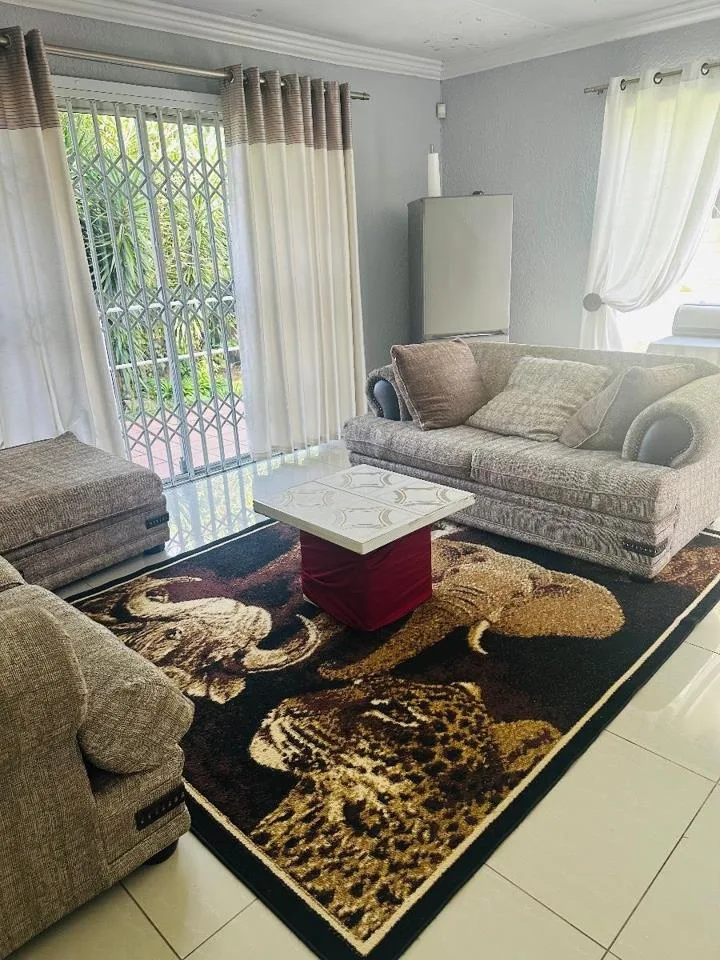 1 Bedroom House to rent in Sundowner