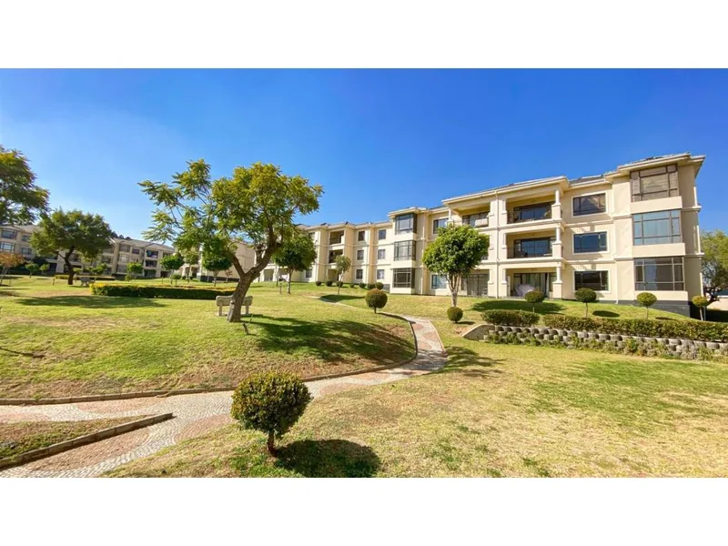 2 Bedroom Apartment in Summerset