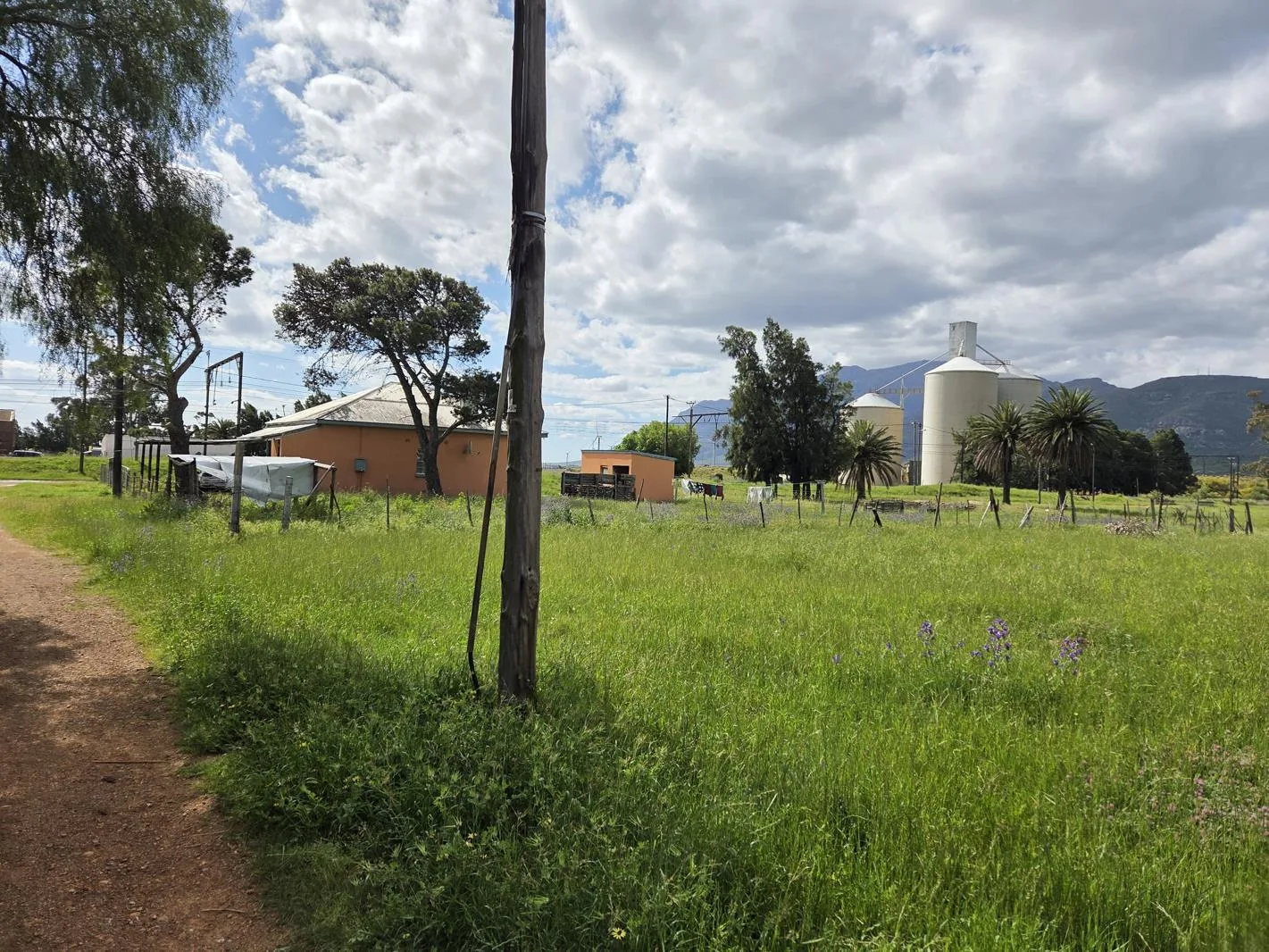 714 m² Land available in Gouda