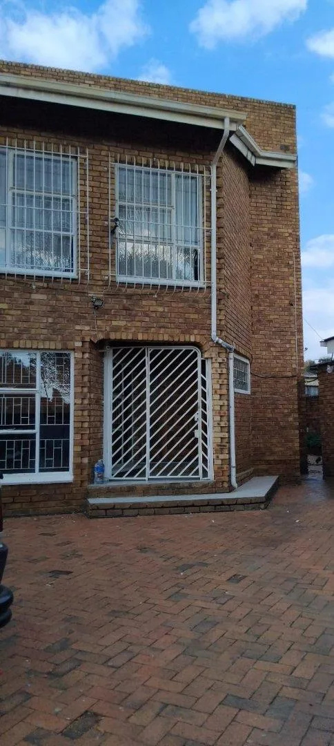 House to rent in Kensington