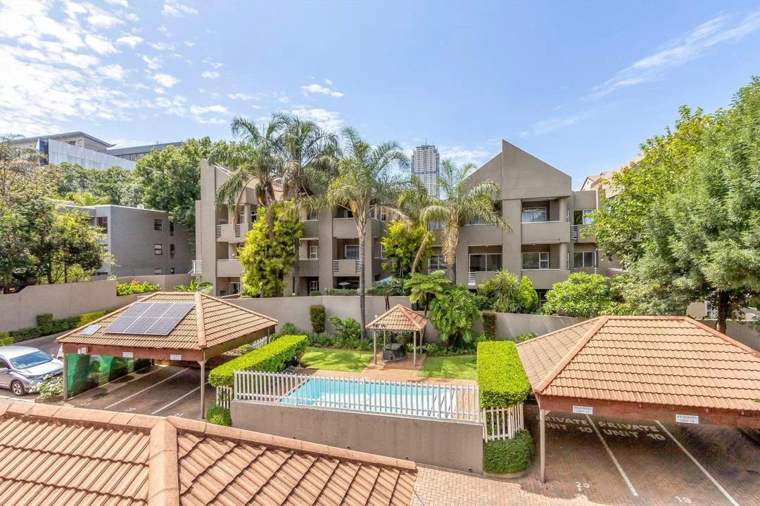3 Bedroom Apartment / flat to rent in Morningside