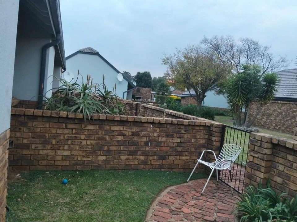 2 Bedroom Townhouse to rent in Bonaero Park