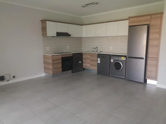 1 Bedroom Apartment in Waterfall