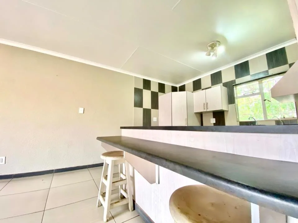 3 Bedroom Apartment / flat for sale in Kannoniers Park