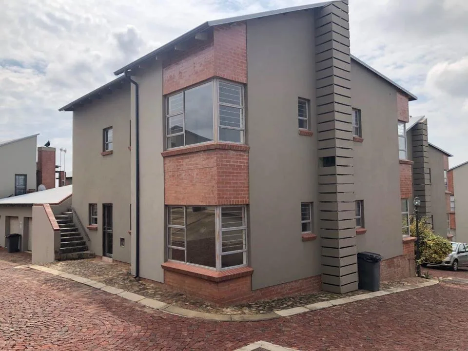 2 Bedroom Apartment / flat for sale in Dassie Rand