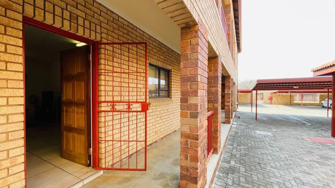 1 Bedroom Apartment / flat for sale in Dassie Rand