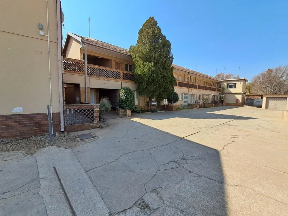 2 Bedroom Apartment / flat for sale in Wilkeville