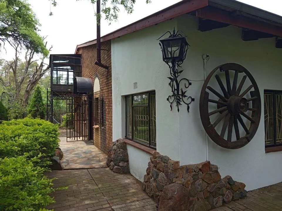4 Bedroom House to rent in Kameeldrift East