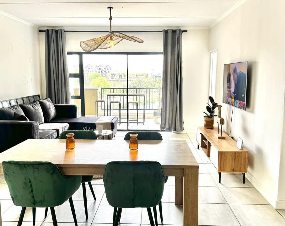 2 Bedroom Apartment / flat to rent in Waterfall