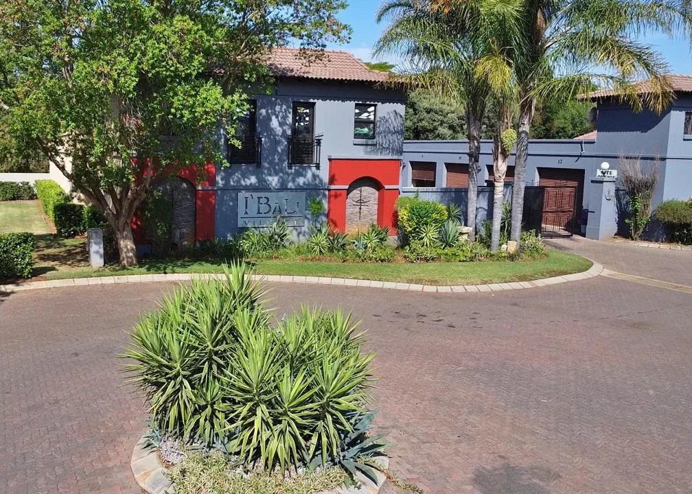 3 Bedroom Townhouse for sale in The Islands Estates