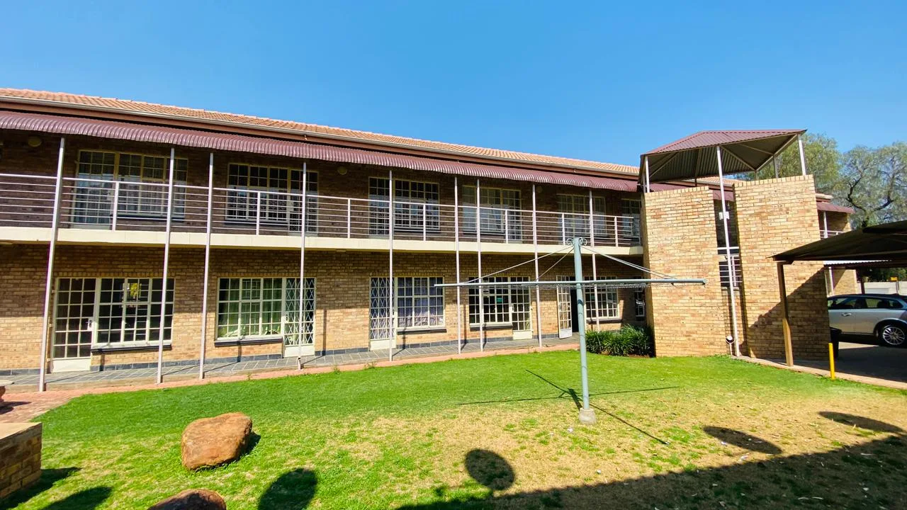 2 Bedroom Apartment / flat for sale in Dassie Rand