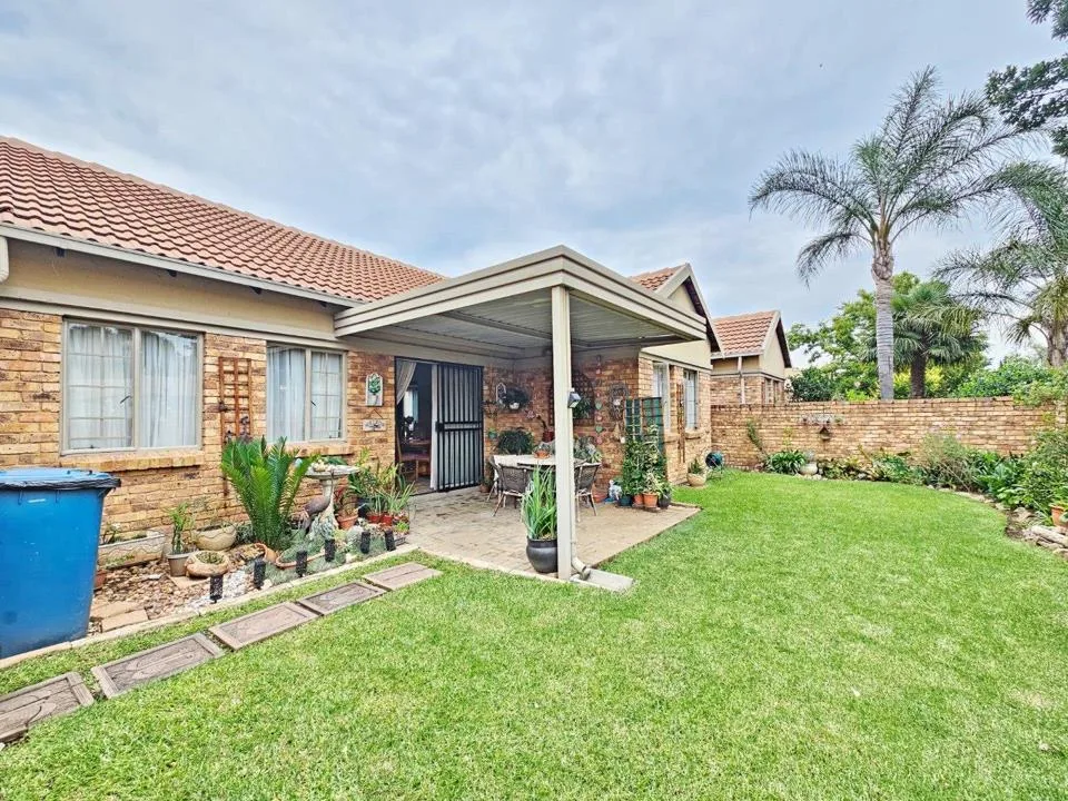 2 Bedroom Townhouse to rent in Equestria