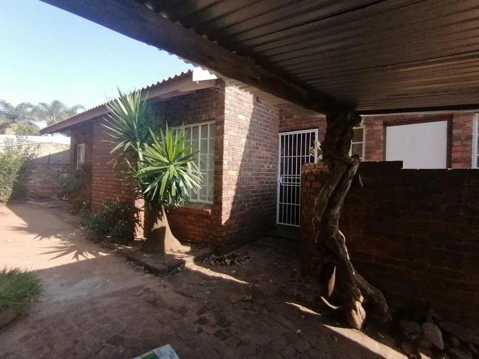 2 Bedroom House to rent in Greymont